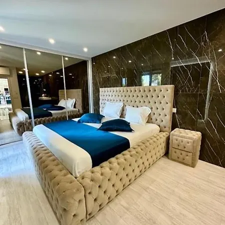 La Porto Heated Pool Villa