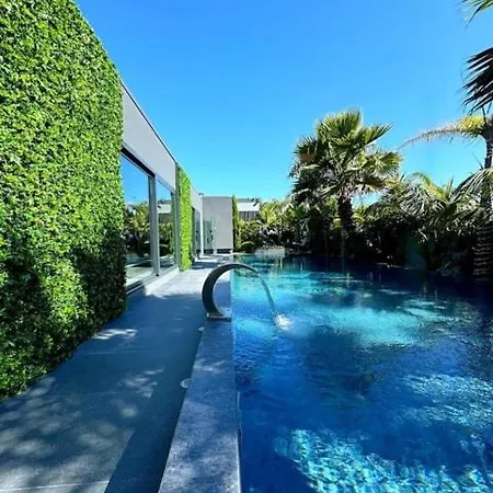 La Porto Heated Pool Villa *