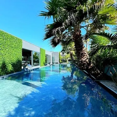 La Porto Heated Pool *