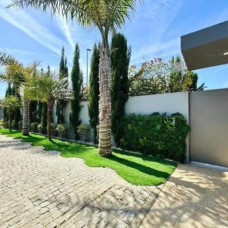 La Porto Heated Pool Villa
